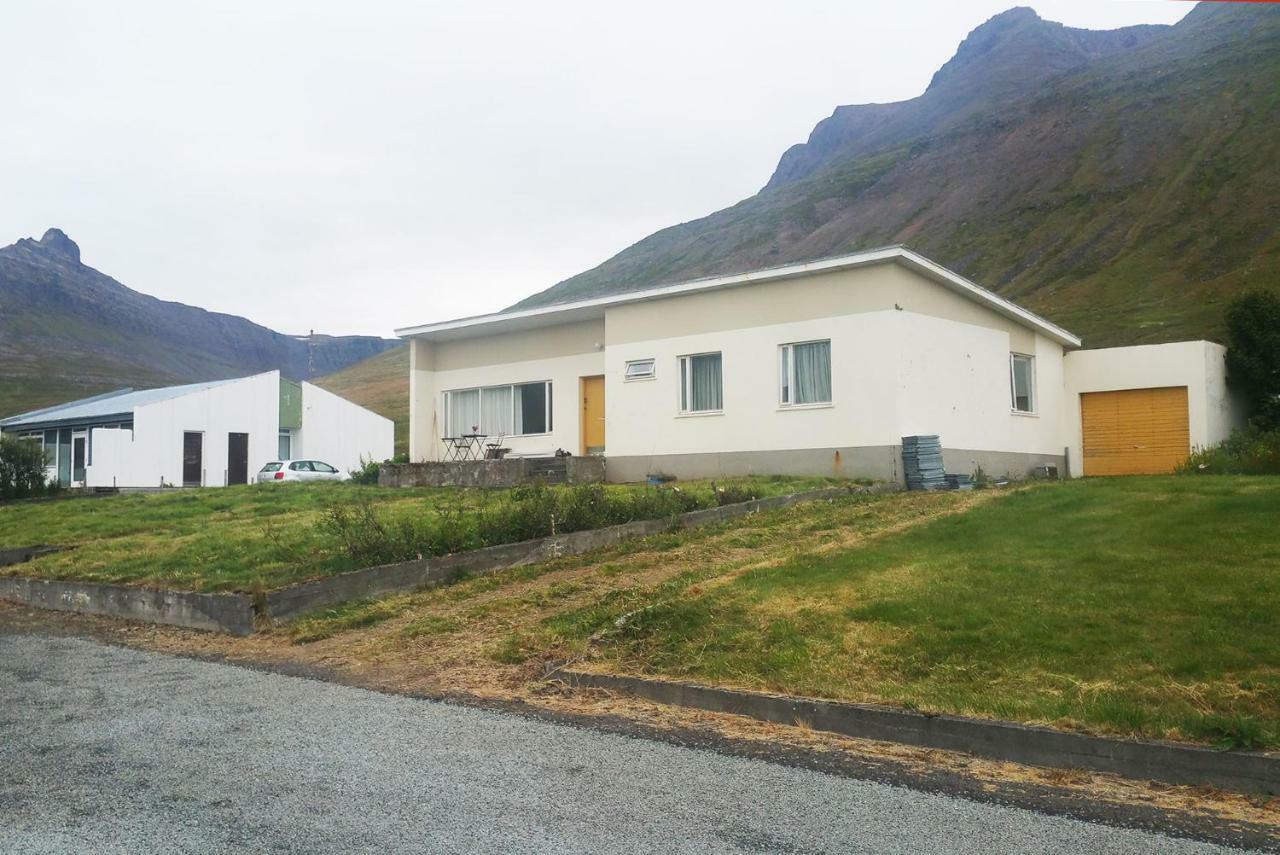 Вилла House In The Westfjords Suthavik Экстерьер фото